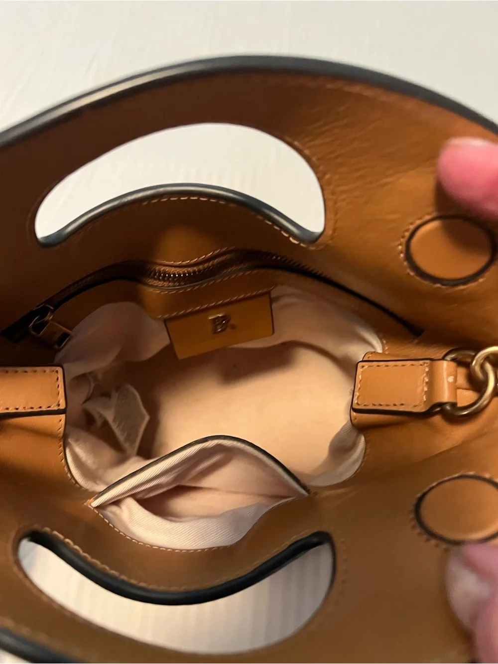 Banana Republic tan Straw-Accent Crossbody Bag - Picture 4 of 6